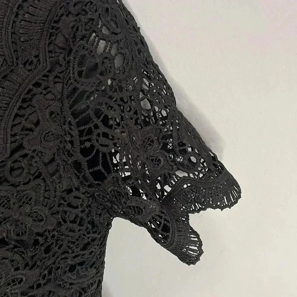 🛑Sold🛑 Lulu’s Black Lace Dress- Small - Picture 5 of 12